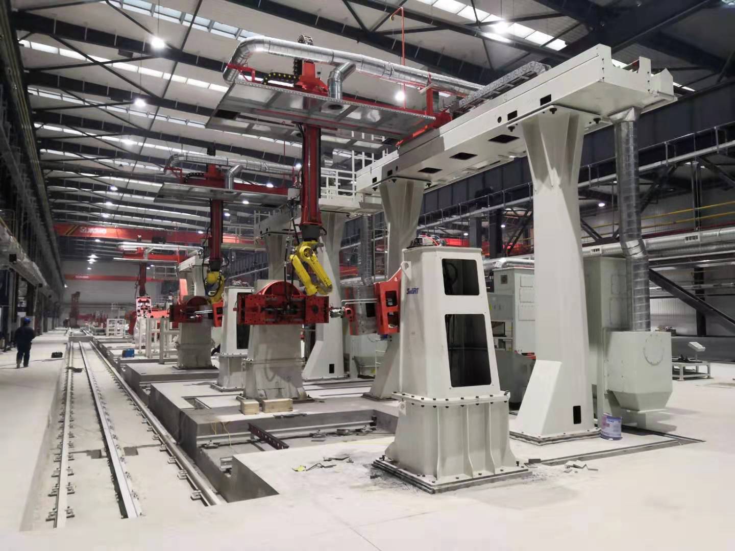 消防車與直曲臂高空作業平臺轉臺焊接生產線